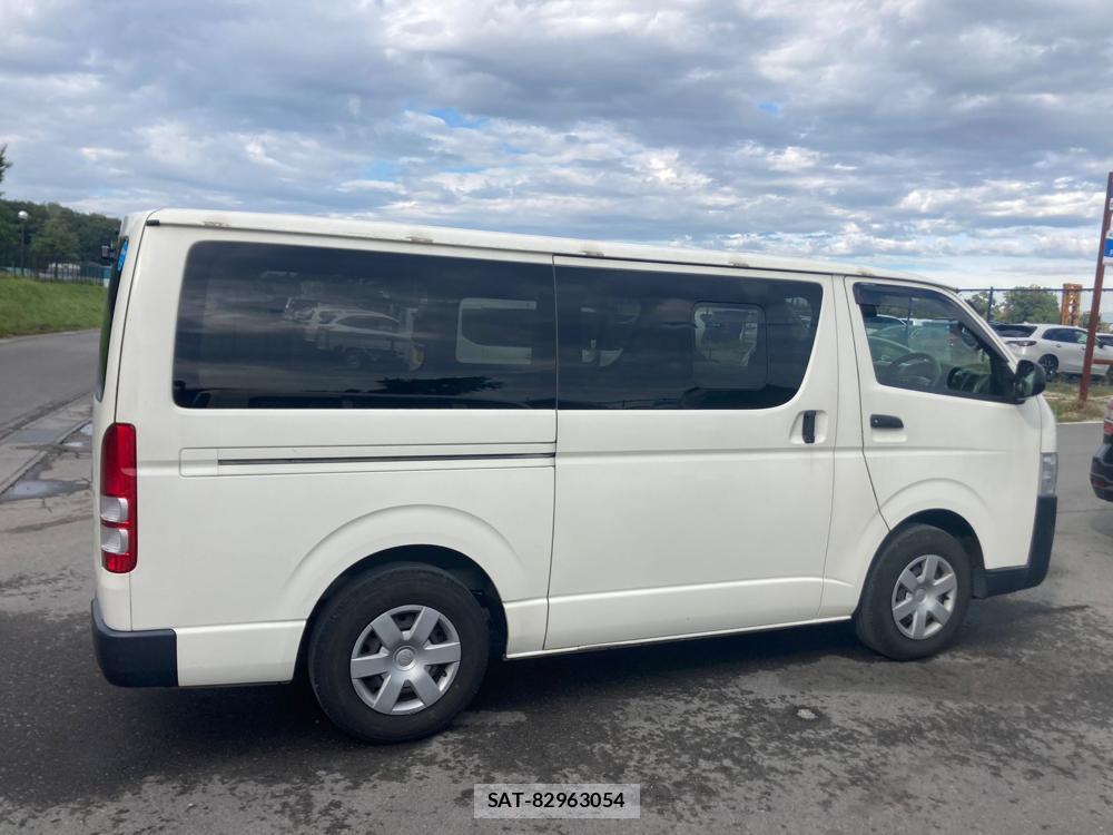 Toyota HIACE VAN 2020 1305385-5