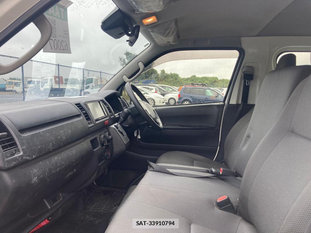 Toyota HIACE VAN 2020 1305393-10
