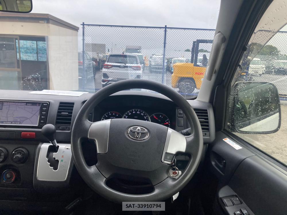 Toyota HIACE VAN 2020 1305393-13
