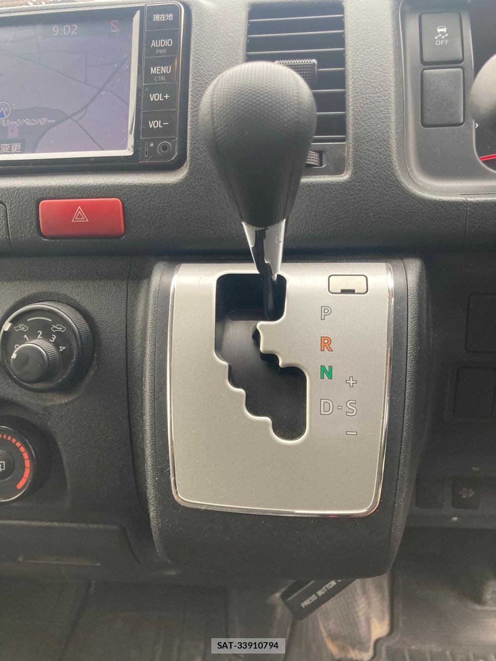 Toyota HIACE VAN 2020 1305393-20