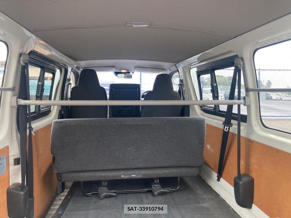 Toyota HIACE VAN 2020 1305393-27