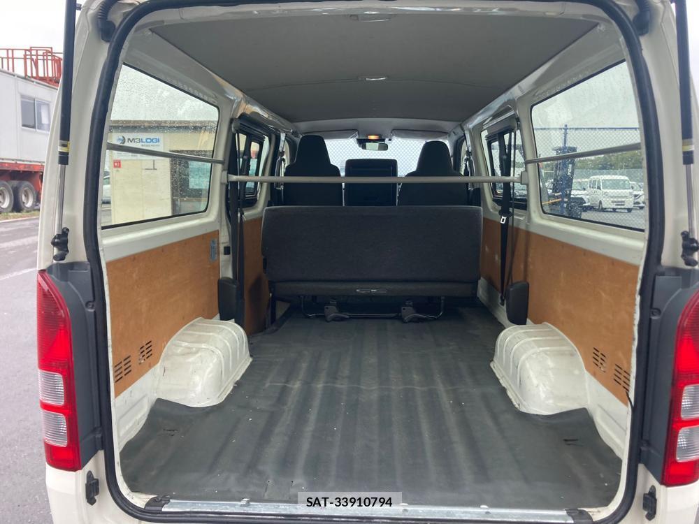 Toyota HIACE VAN 2020 1305393-28