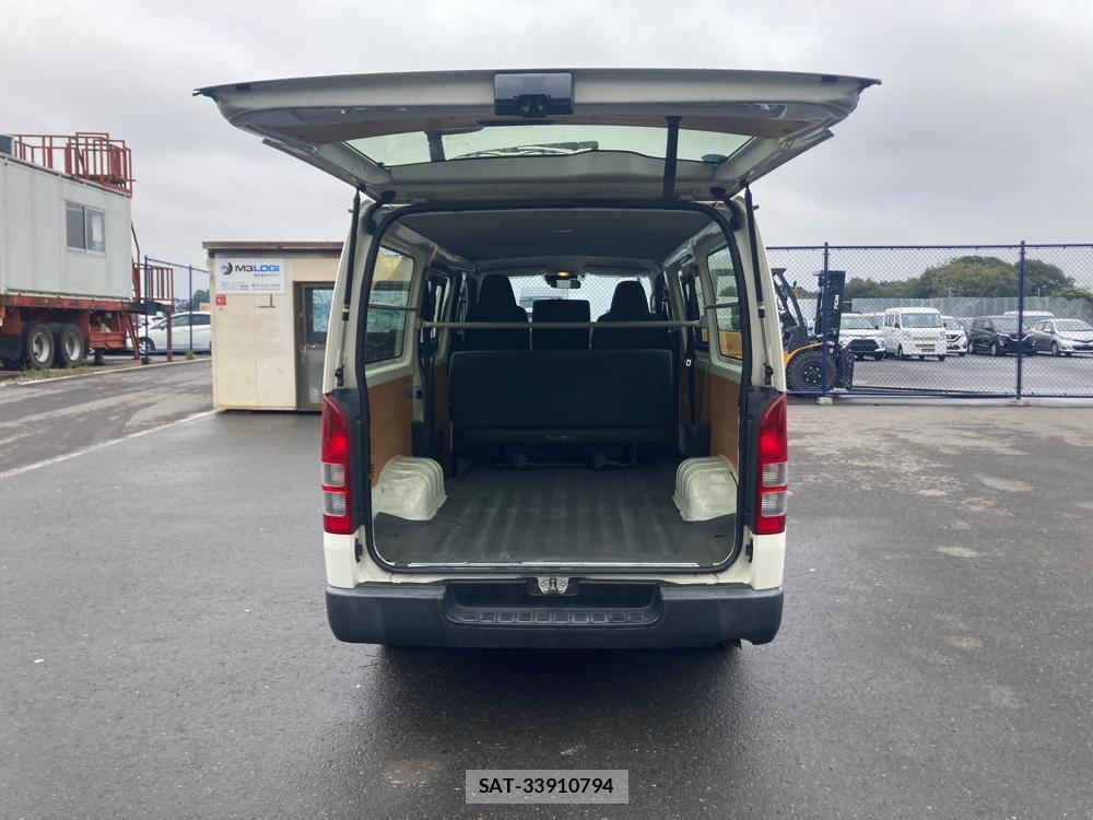 Toyota HIACE VAN 2020 1305393-29