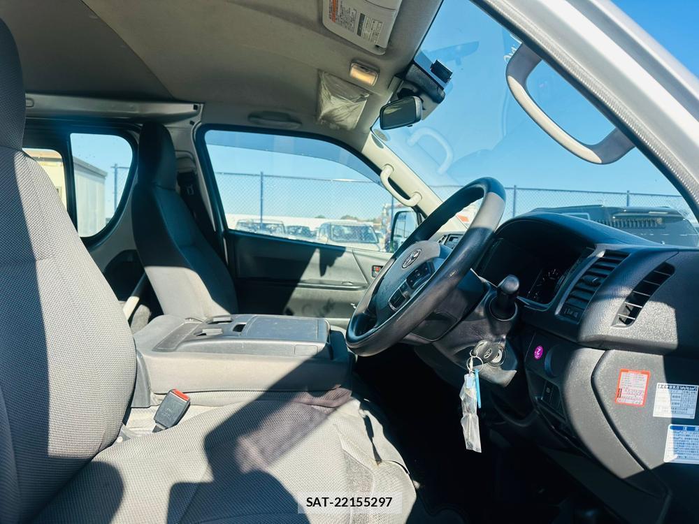 Toyota HIACE VAN 2020 1491623-11