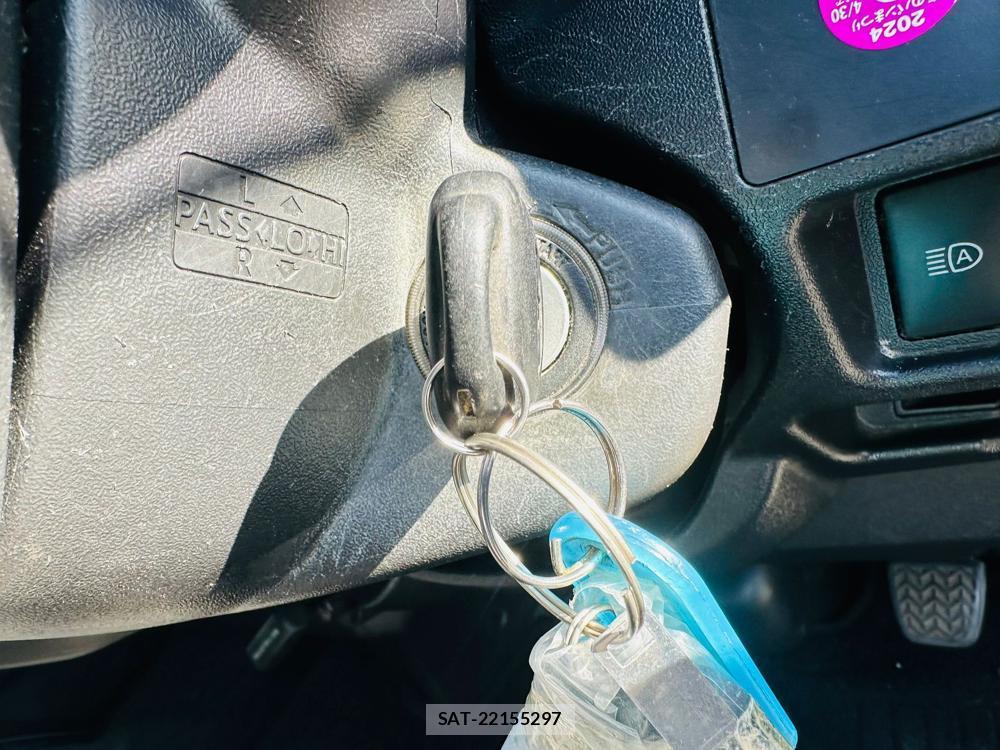 Toyota HIACE VAN 2020 1491623-16