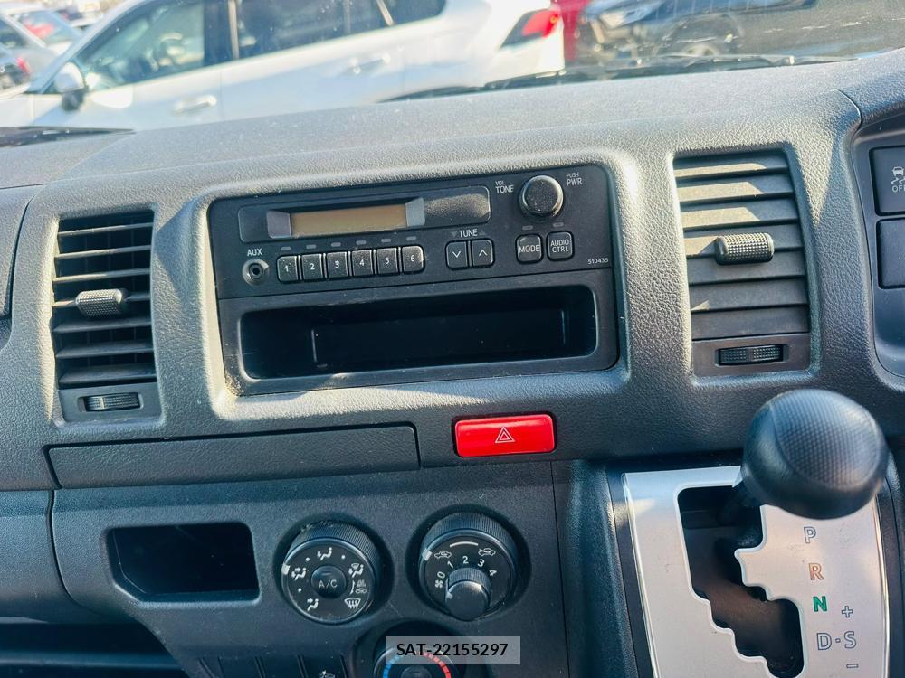 Toyota HIACE VAN 2020 1491623-18