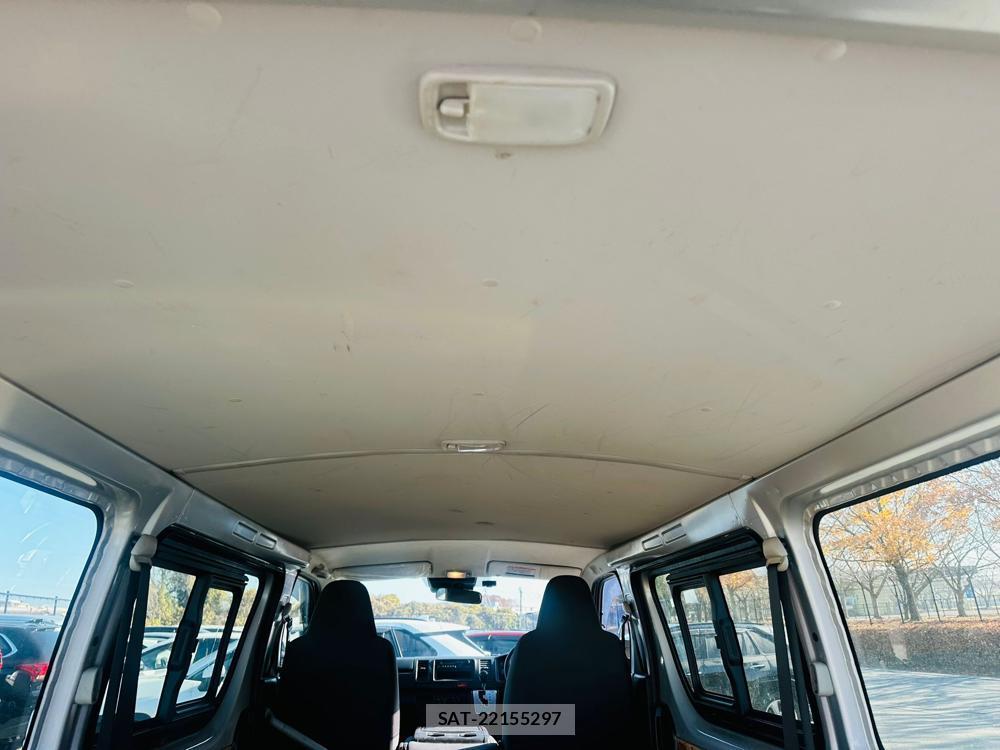 Toyota HIACE VAN 2020 1491623-24