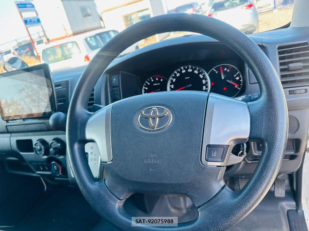 Toyota HIACE VAN 2019 1491629-14