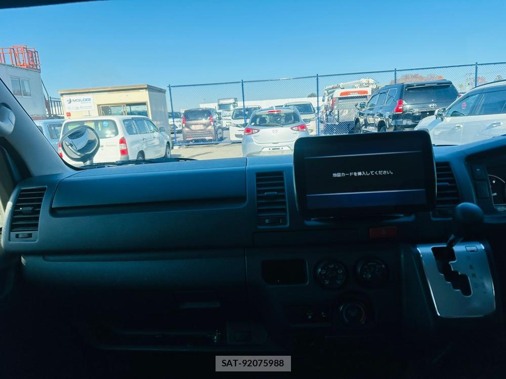 Toyota HIACE VAN 2019 1491629-17