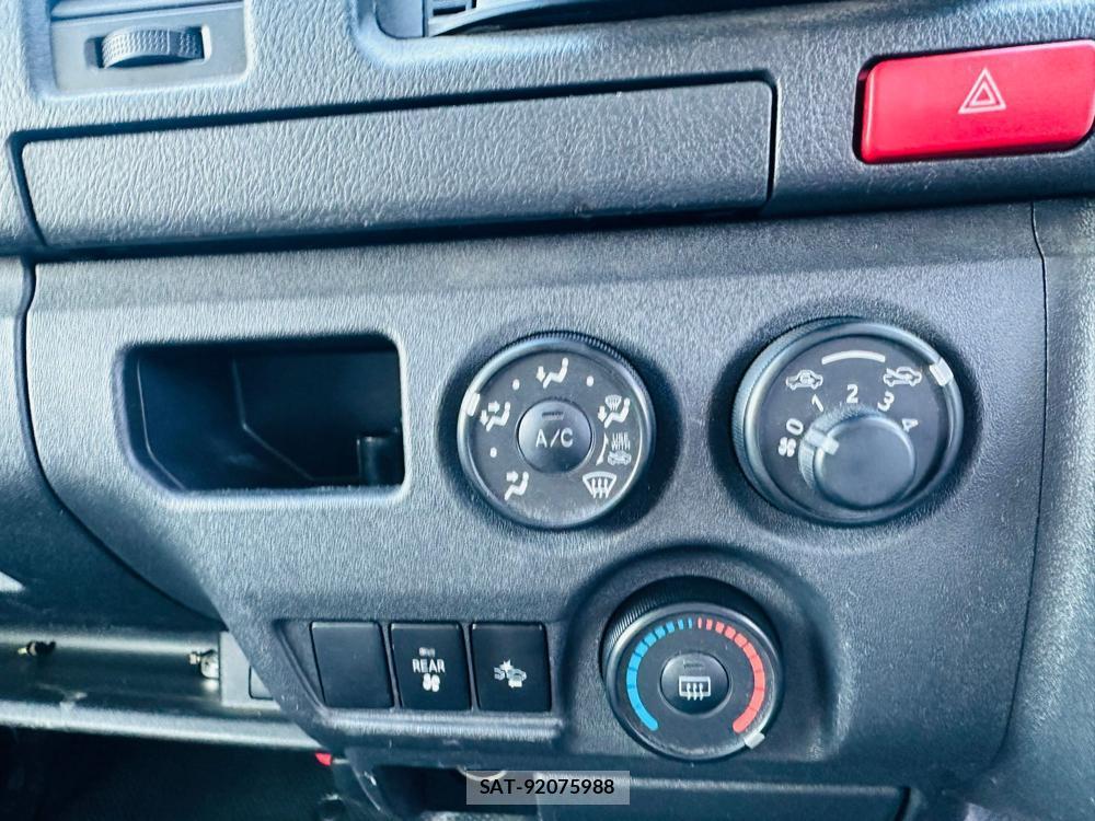 Toyota HIACE VAN 2019 1491629-19