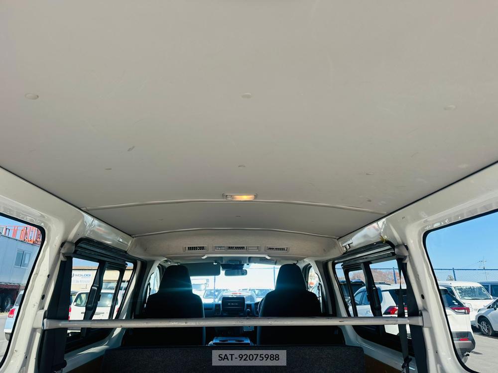 Toyota HIACE VAN 2019 1491629-24