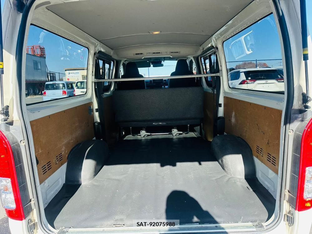 Toyota HIACE VAN 2019 1491629-25
