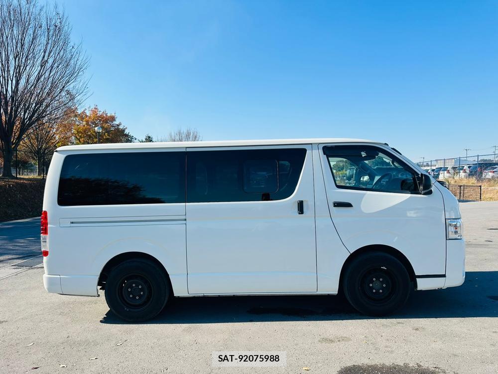 Toyota HIACE VAN 2019 1491629-5