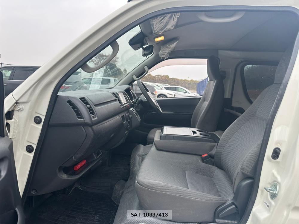 Toyota HIACE VAN 2020 1523262-11