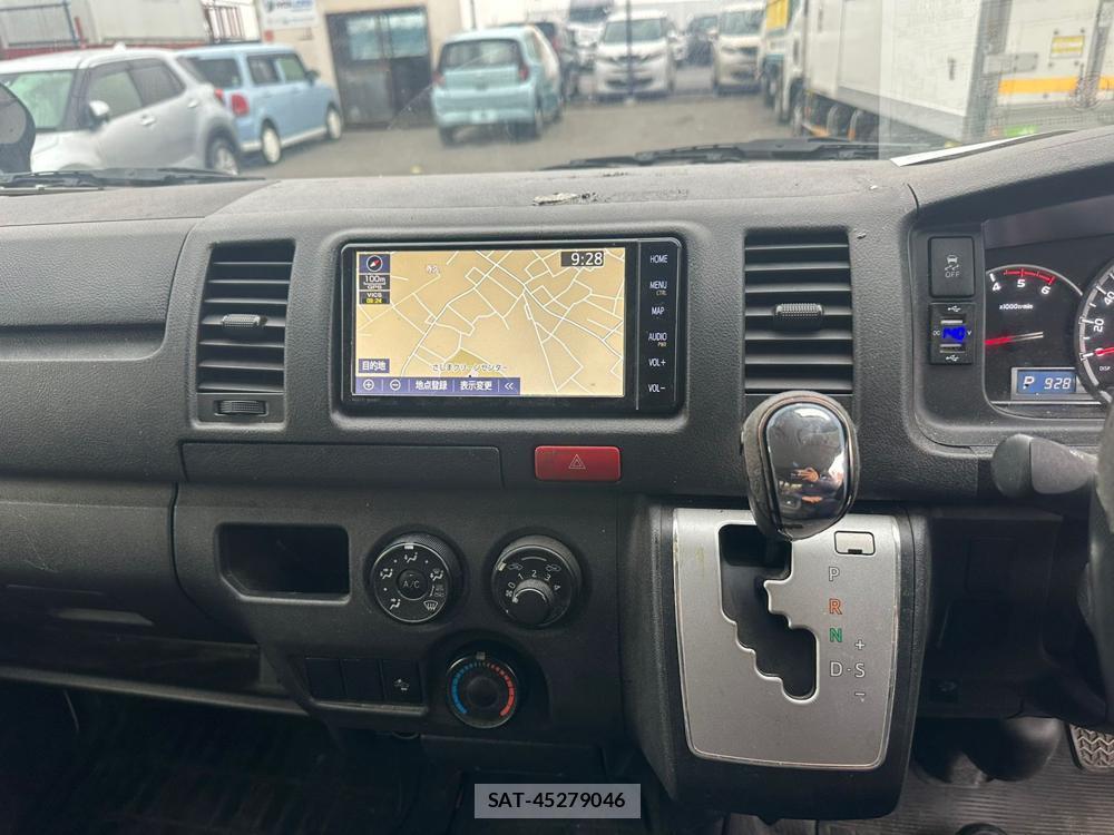 Toyota HIACE VAN 2020 1523264-19