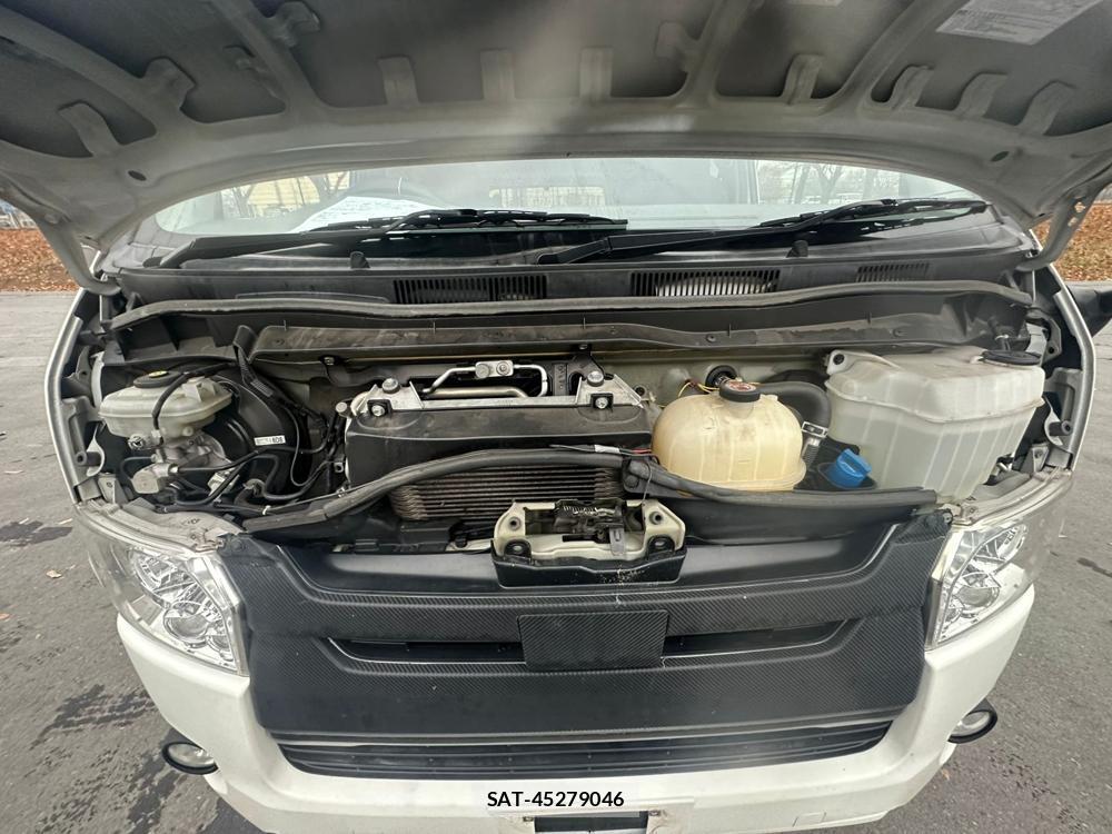 Toyota HIACE VAN 2020 1523264-27
