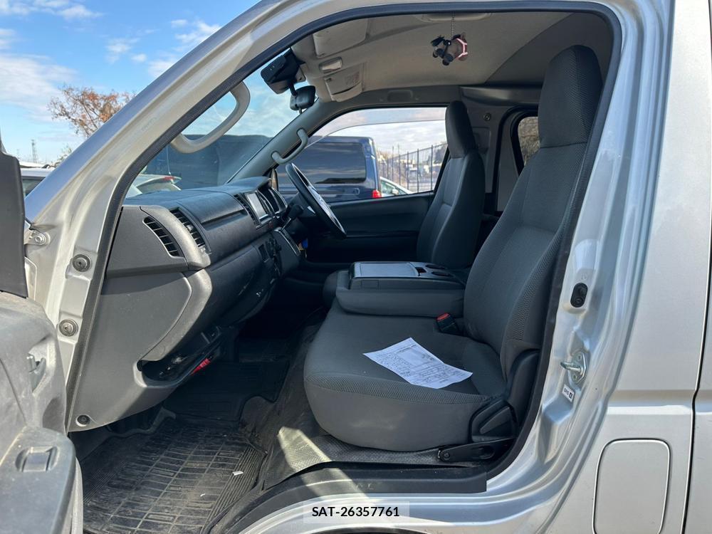 Toyota HIACE VAN 2020 1589916-10