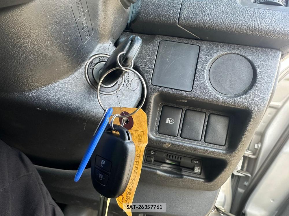 Toyota HIACE VAN 2020 1589916-16