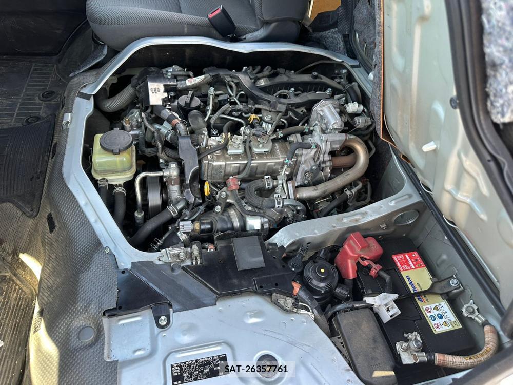 Toyota HIACE VAN 2020 1589916-28