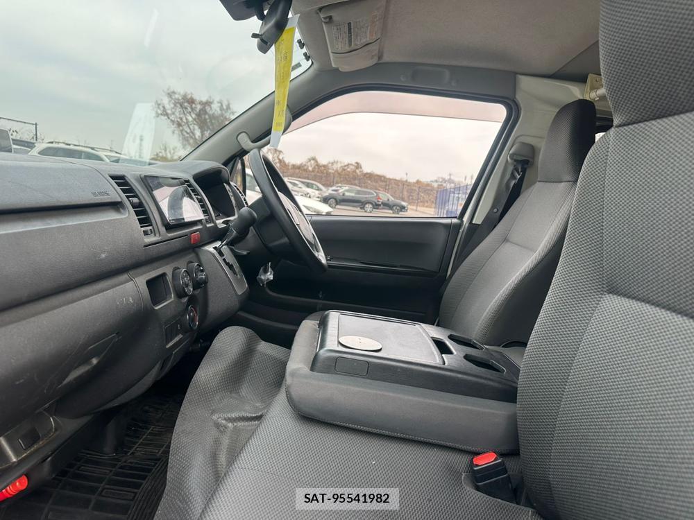 Toyota HIACE VAN 2020 1538798-12