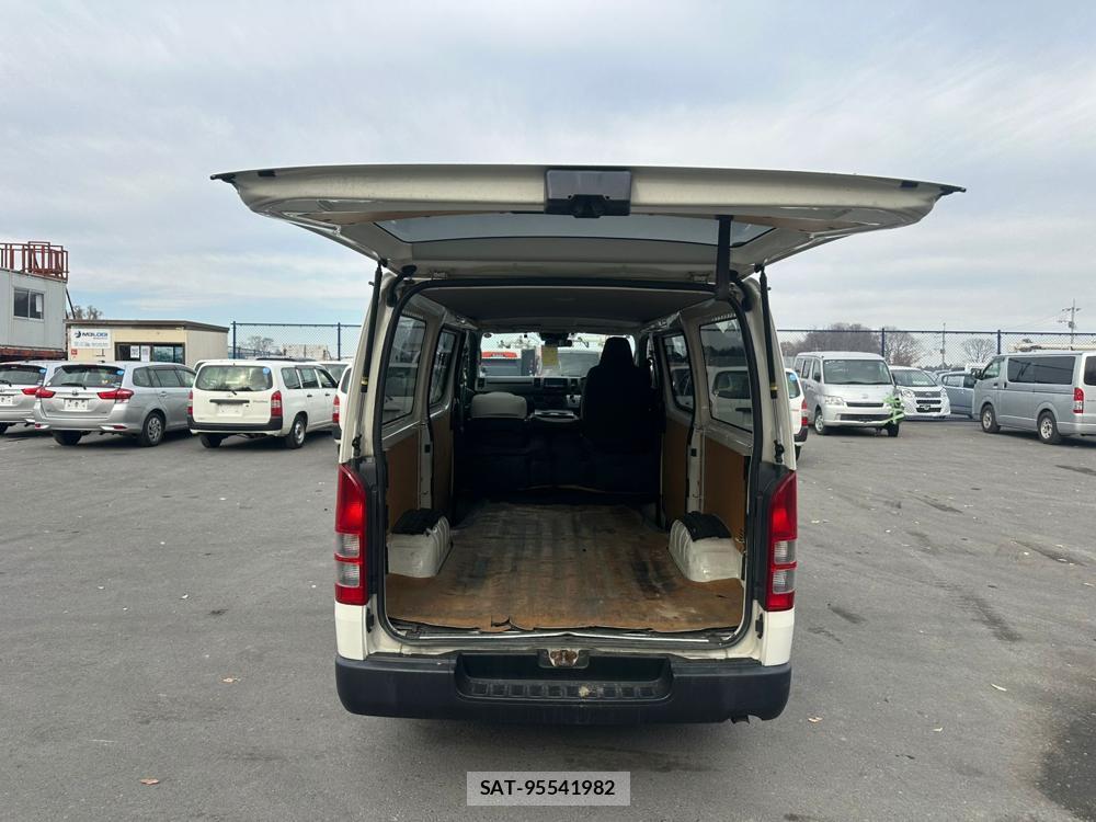 Toyota HIACE VAN 2020 1538798-27