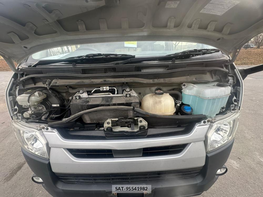 Toyota HIACE VAN 2020 1538798-28
