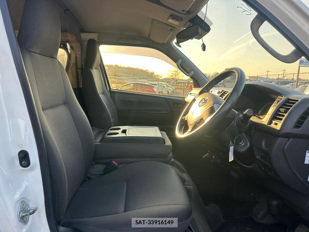Toyota HIACE VAN 2019 1632784-13