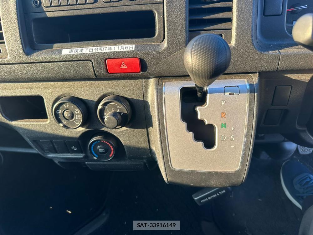 Toyota HIACE VAN 2019 1632784-21