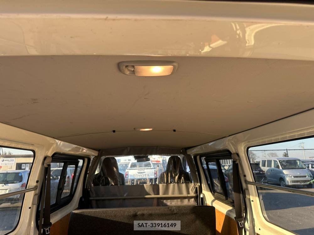 Toyota HIACE VAN 2019 1632784-24