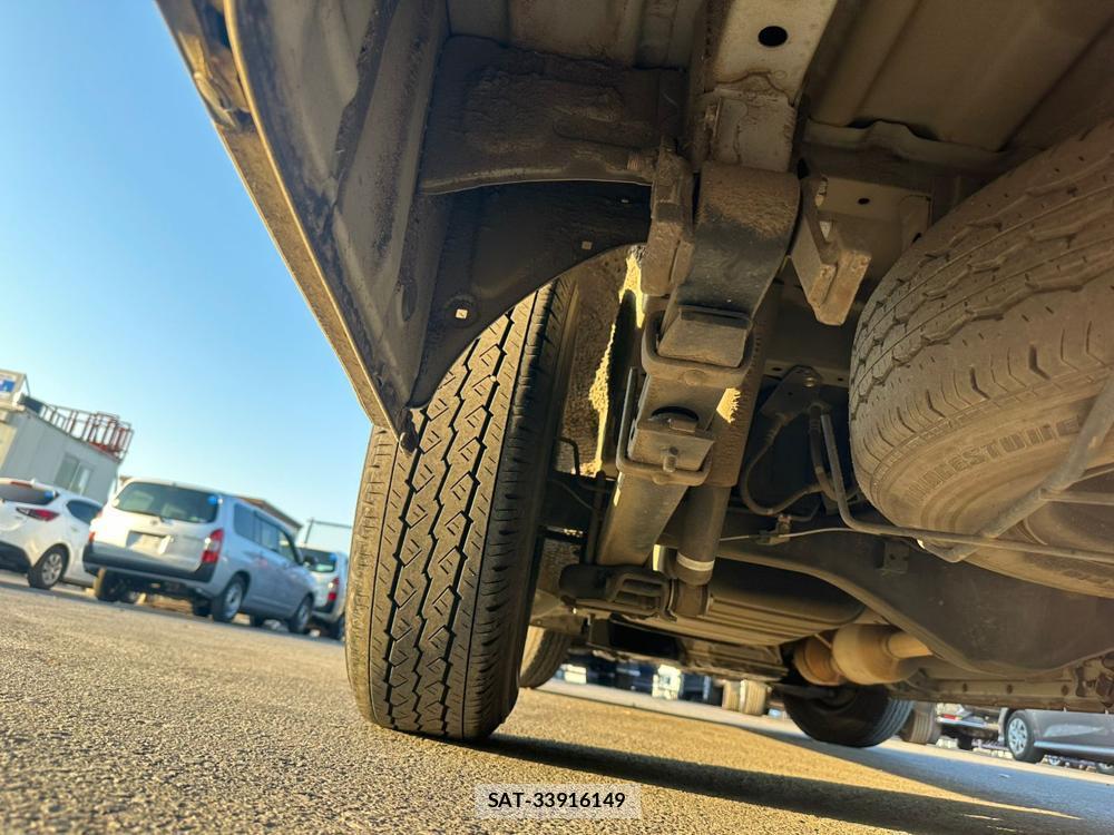 Toyota HIACE VAN 2019 1632784-37