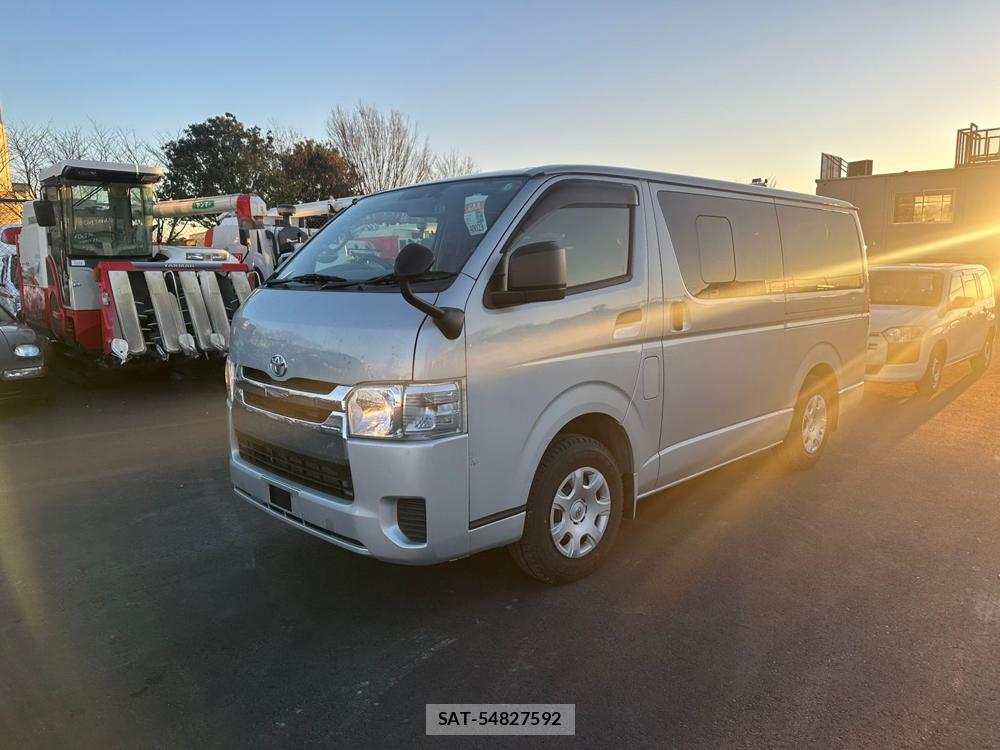Toyota HIACE VAN 2020 1706770-0
