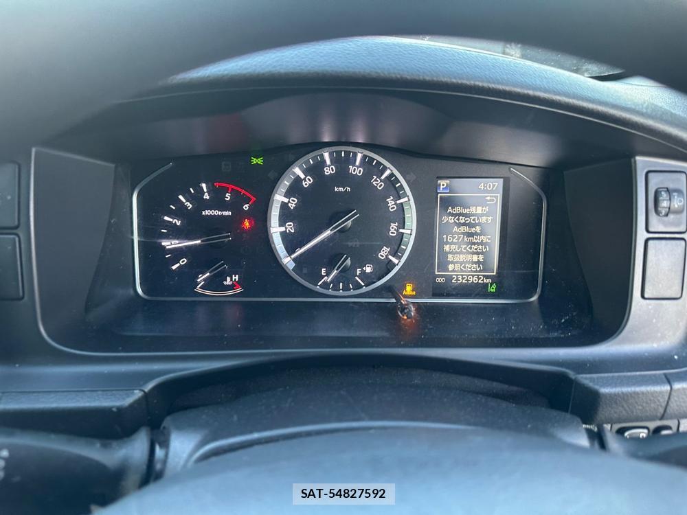 Toyota HIACE VAN 2020 1706770-16