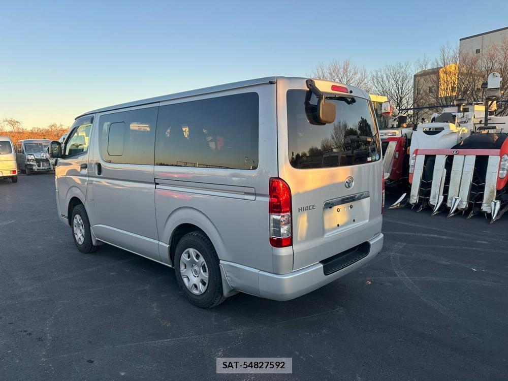 Toyota HIACE VAN 2020 1706770-2