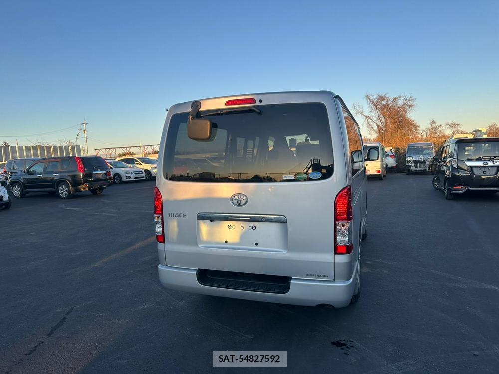 Toyota HIACE VAN 2020 1706770-3