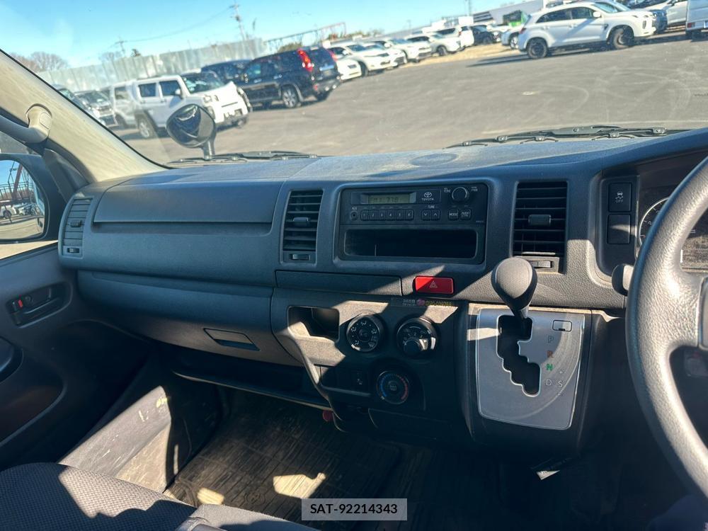 Toyota HIACE VAN 2019 1721381-17