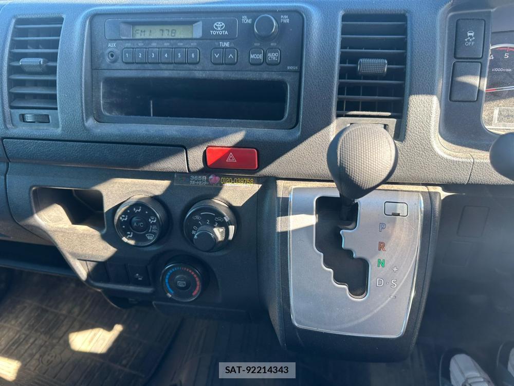 Toyota HIACE VAN 2019 1721381-19