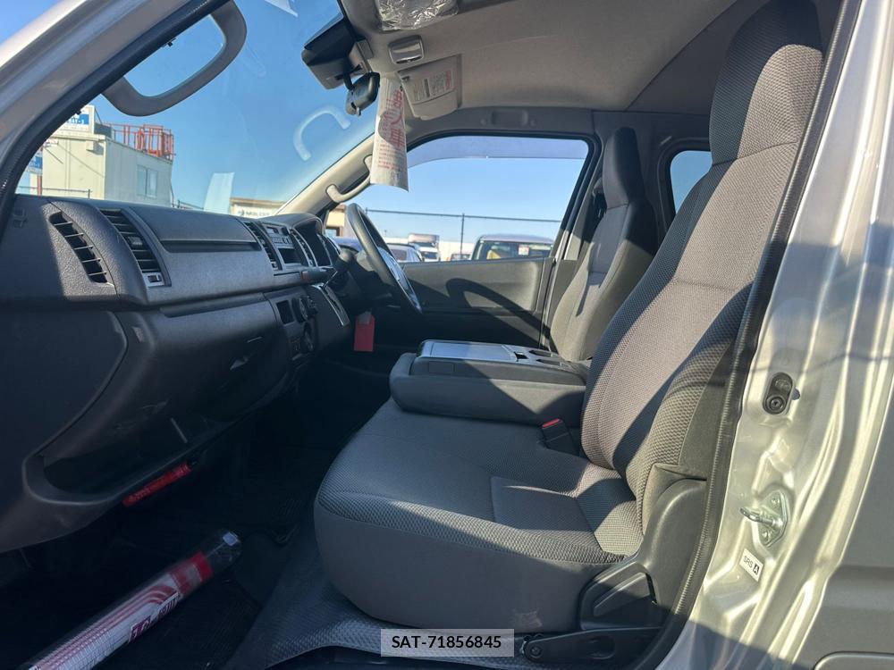Toyota HIACE VAN 2019 1589911-10
