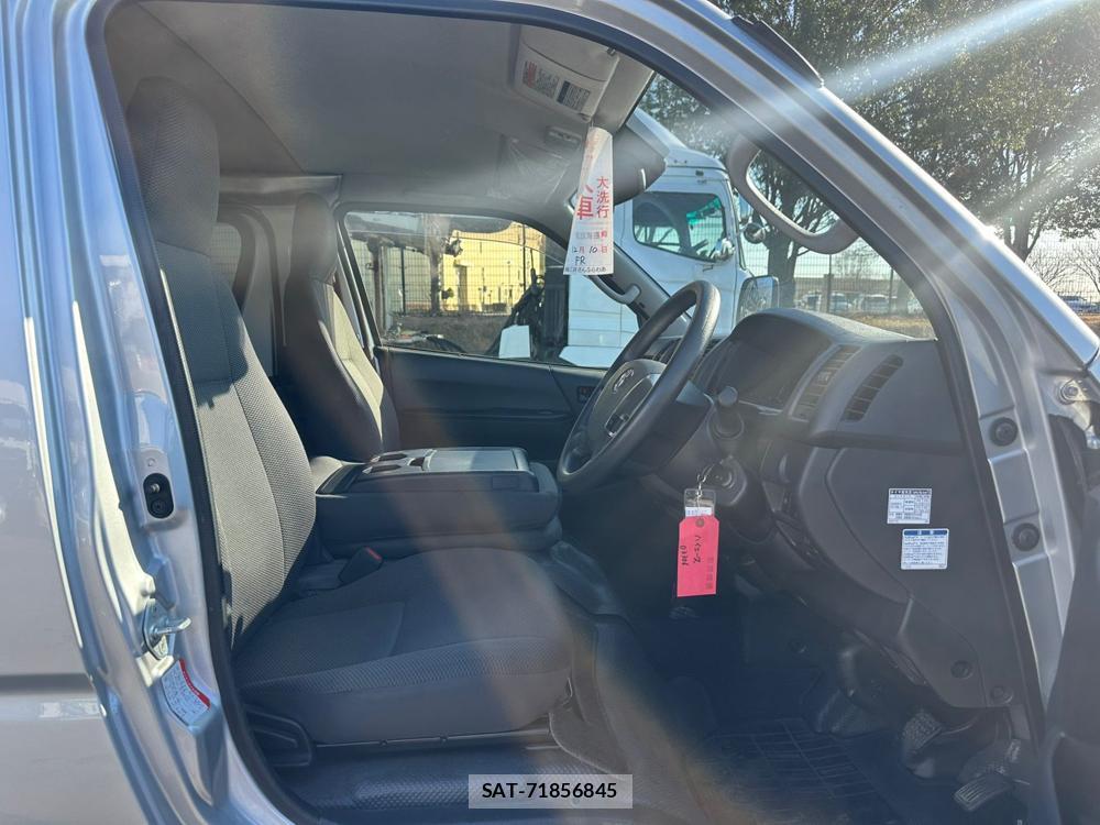 Toyota HIACE VAN 2019 1589911-11