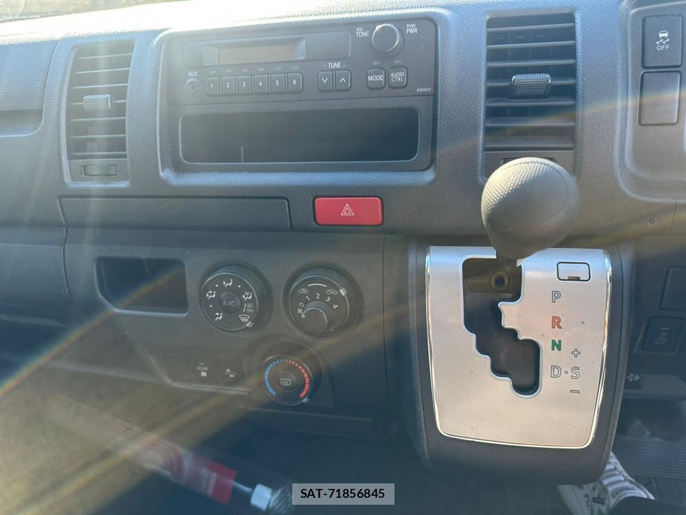 Toyota HIACE VAN 2019 1589911-19