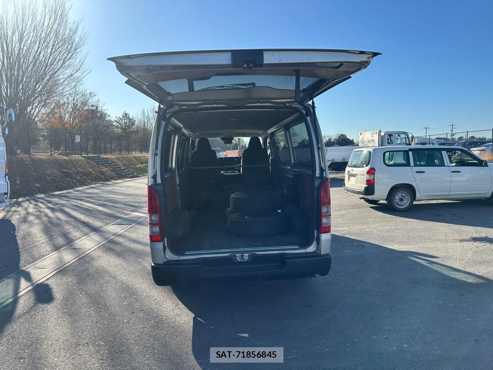 Toyota HIACE VAN 2019 1589911-25