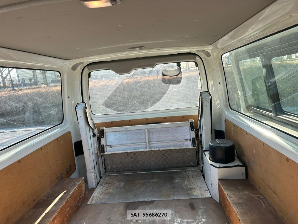 Toyota HIACE VAN 2020 1761857-25
