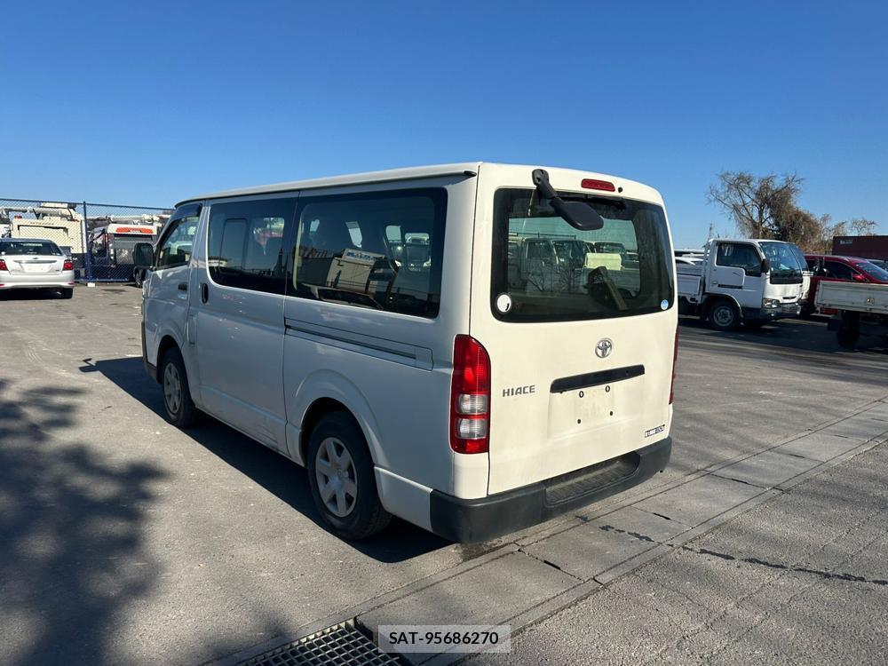 Toyota HIACE VAN 2020 1761857-2