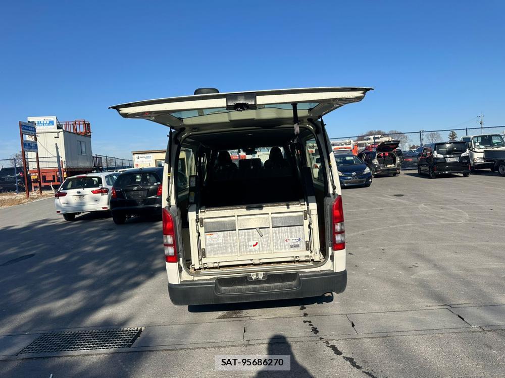 Toyota HIACE VAN 2020 1761857-29