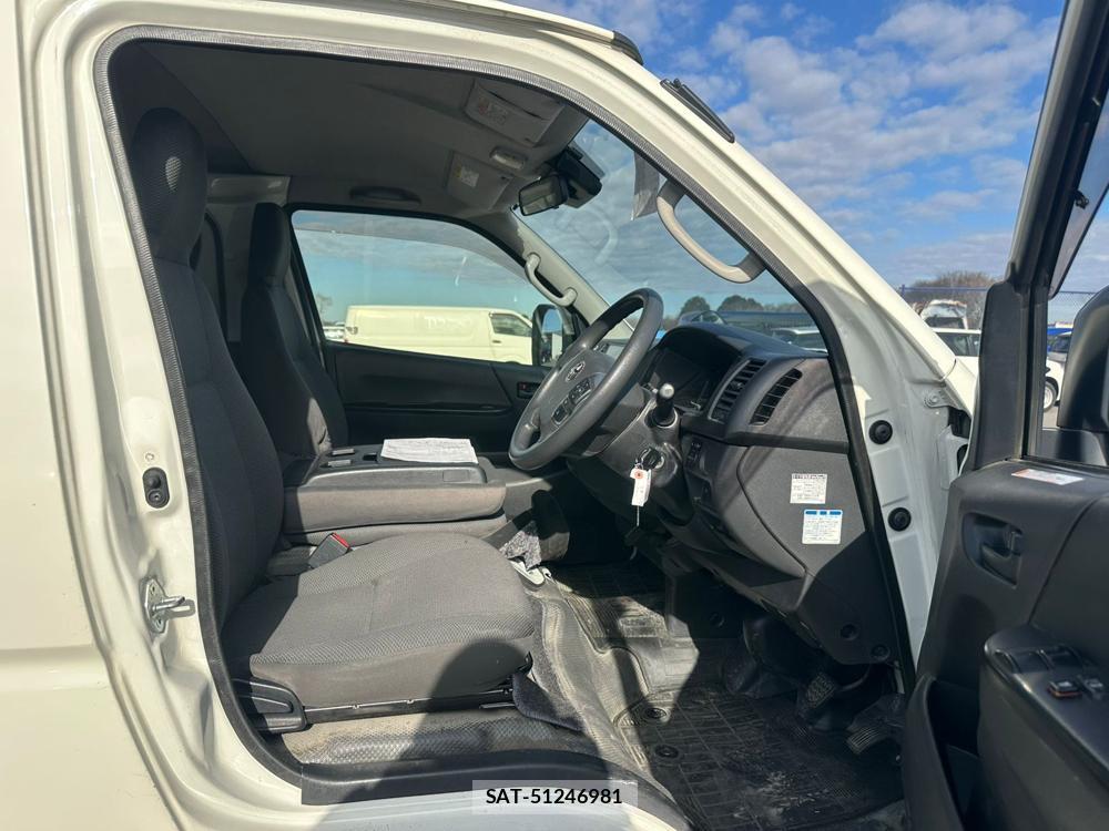 Toyota HIACE VAN 2020 1987280-11