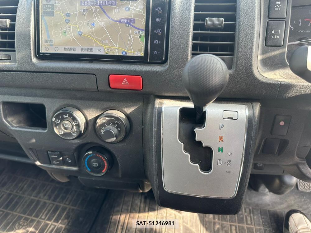 Toyota HIACE VAN 2020 1987280-19