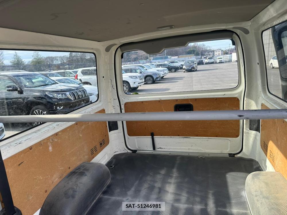 Toyota HIACE VAN 2020 1987280-23
