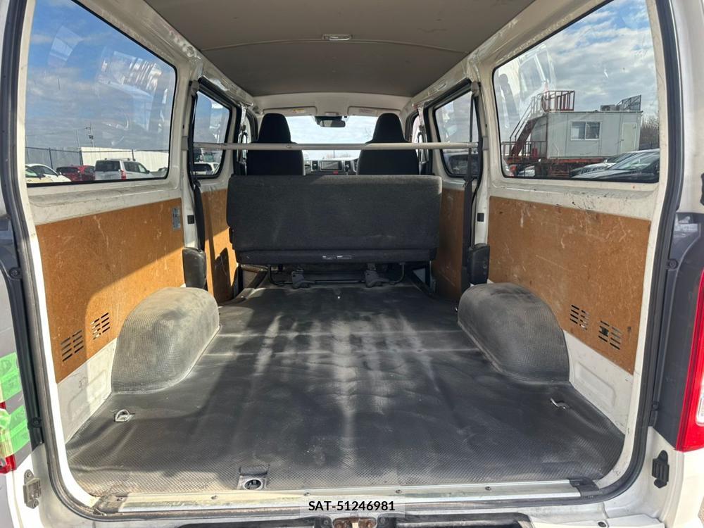 Toyota HIACE VAN 2020 1987280-25