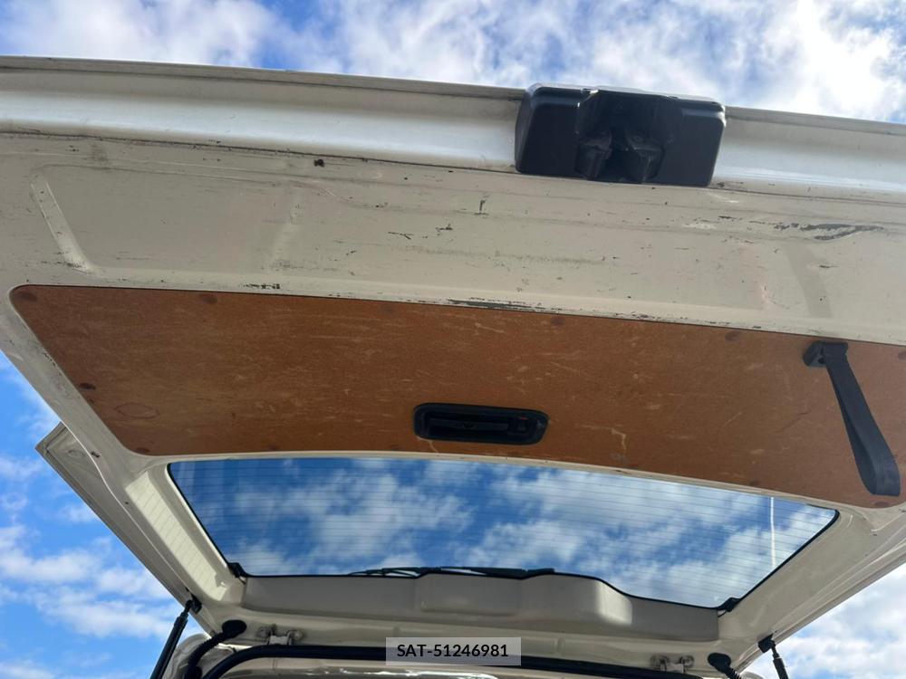 Toyota HIACE VAN 2020 1987280-26