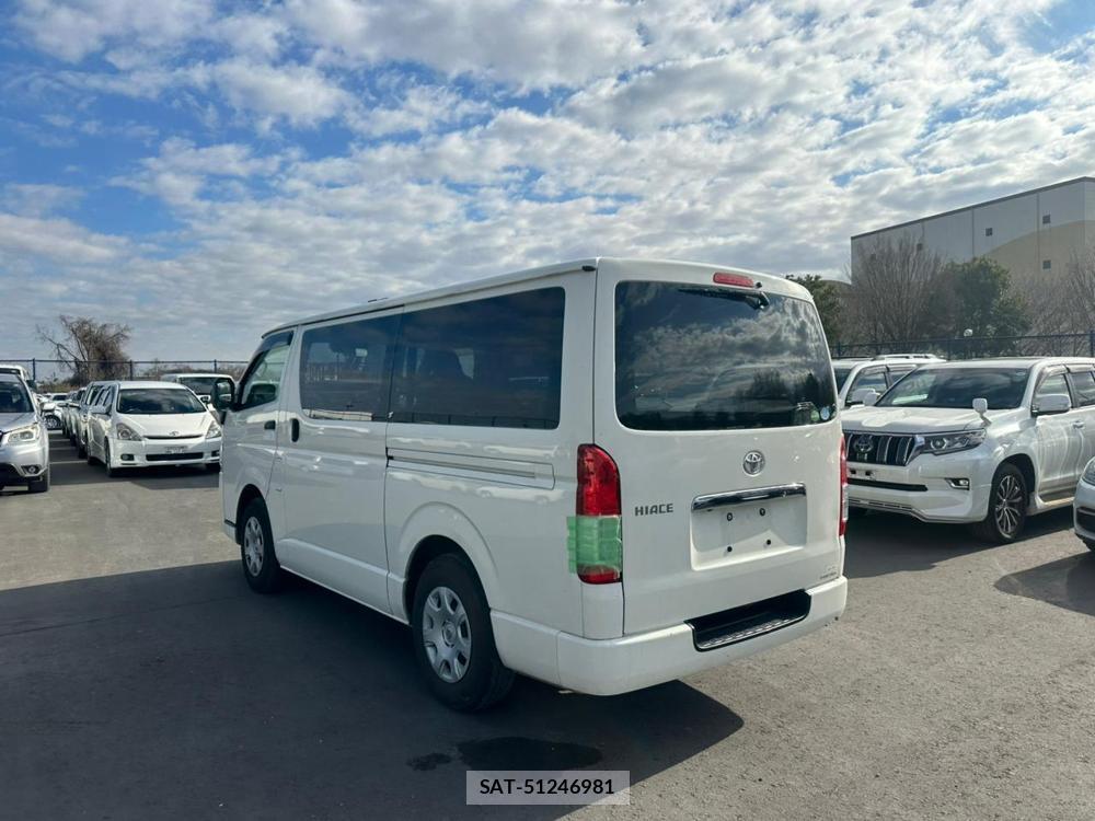 Toyota HIACE VAN 2020 1987280-2