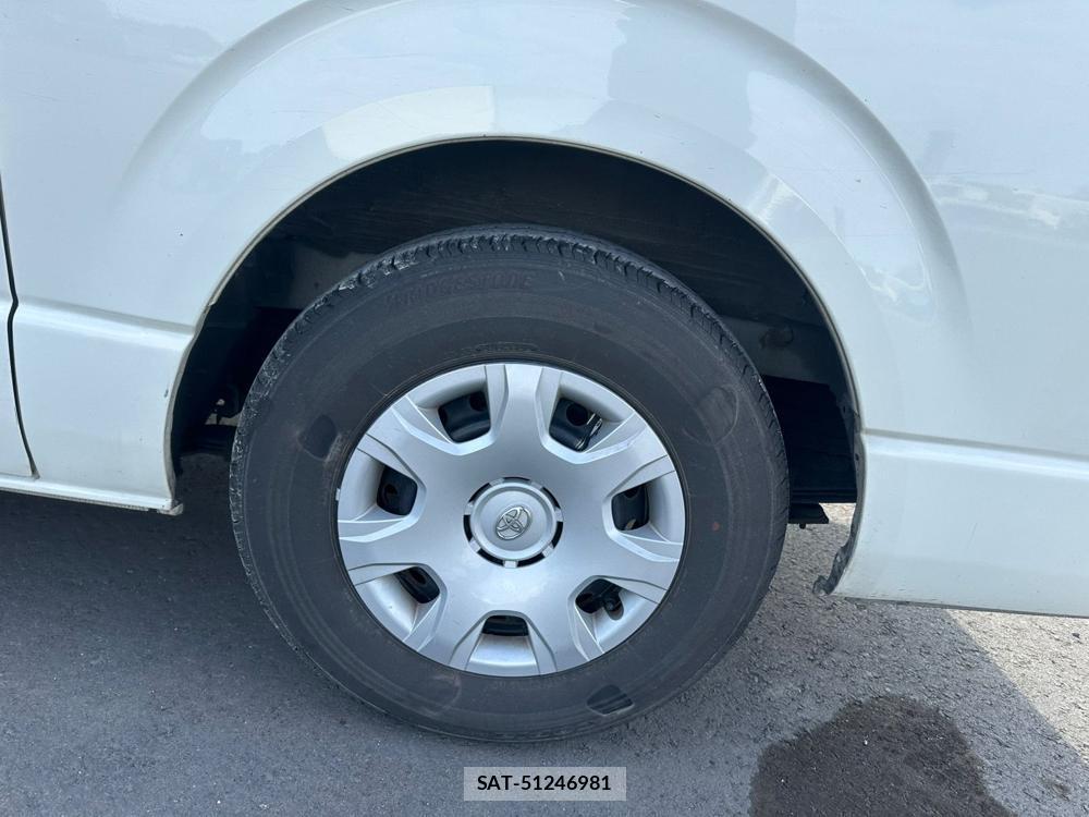 Toyota HIACE VAN 2020 1987280-31
